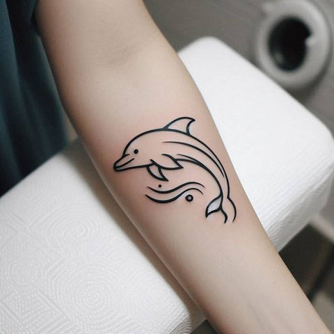15 Wonderful Dolphin Tattoo Ideas 6